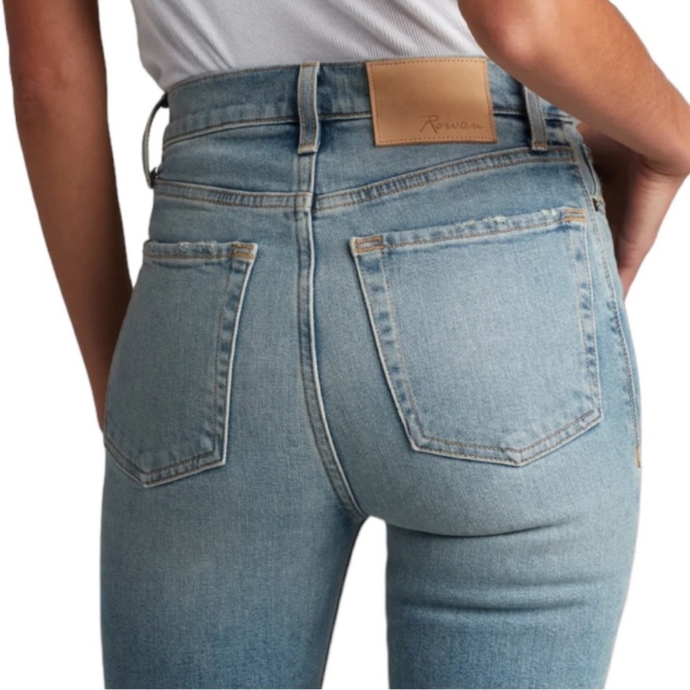 Rowan | Light Blue Button-Fly Jeans, Size 31 - Picture 16 of 16